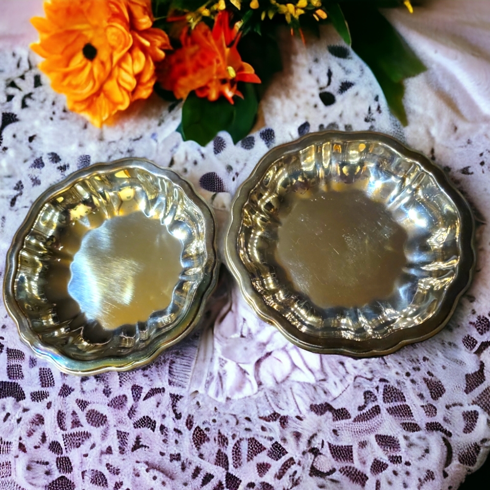 2 Vtg WM A. ROGERS Oneida Heavy Silver Plated Sauce Compote Bowls